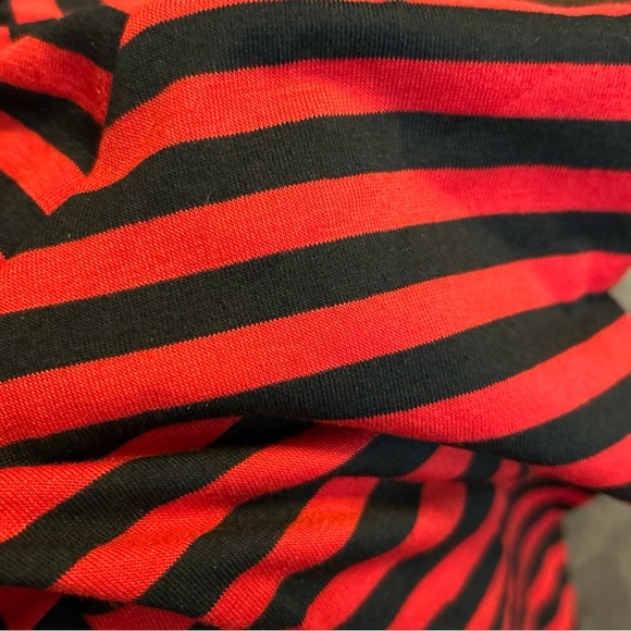 Scoopneck Ribbed Long-Sleeve T-Shirt In Stripe Size M Crop New Red & Black - Picture 2 of 6